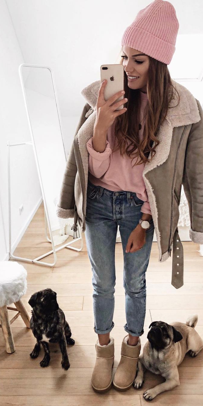 60+ Amazing Spring Outfit Ideas to Feel In Love With - celebrity breaking news, fashion merchandising, #Girls, #Pic Outfitwechsel Bei dem Wetter hilft dann doch nur ordentliches Schuhwerk und eine MIch weuch noch einen schAbend , outfit , outfitinspo , outfittoday , dailyoutfit , dailylook , currentlywearing , wiwt , momjeans , mypugs , ilovemypugs , puglife , cutedogs 