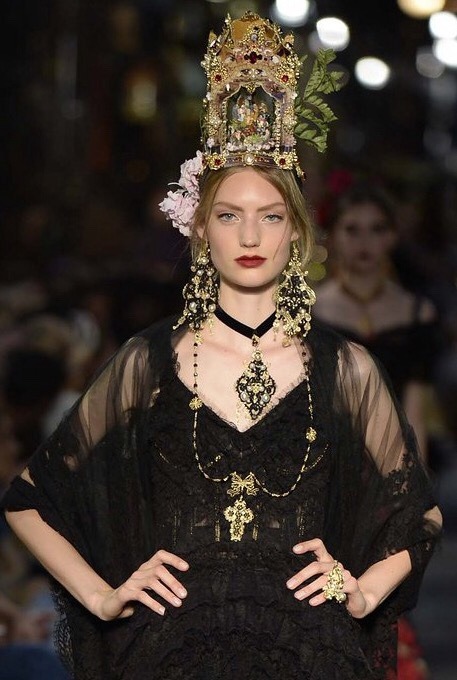quiet, shh — monsieur-j: Dolce & Gabbana Couture Fall 2016...