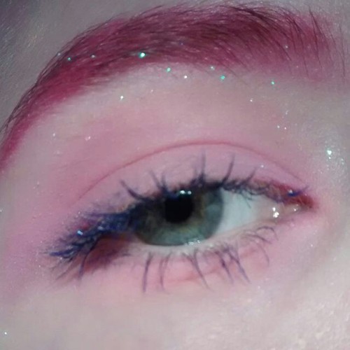 pink makeup on Tumblr