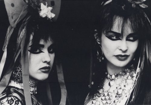 sunsetbabylon:Strawberry Switchblade