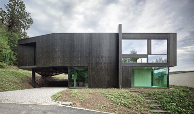 <br /><br />Buchner Bründler - Hubackerweg house, Reinach 2013. Via, photos  Ruedi Walti.<br /><br />