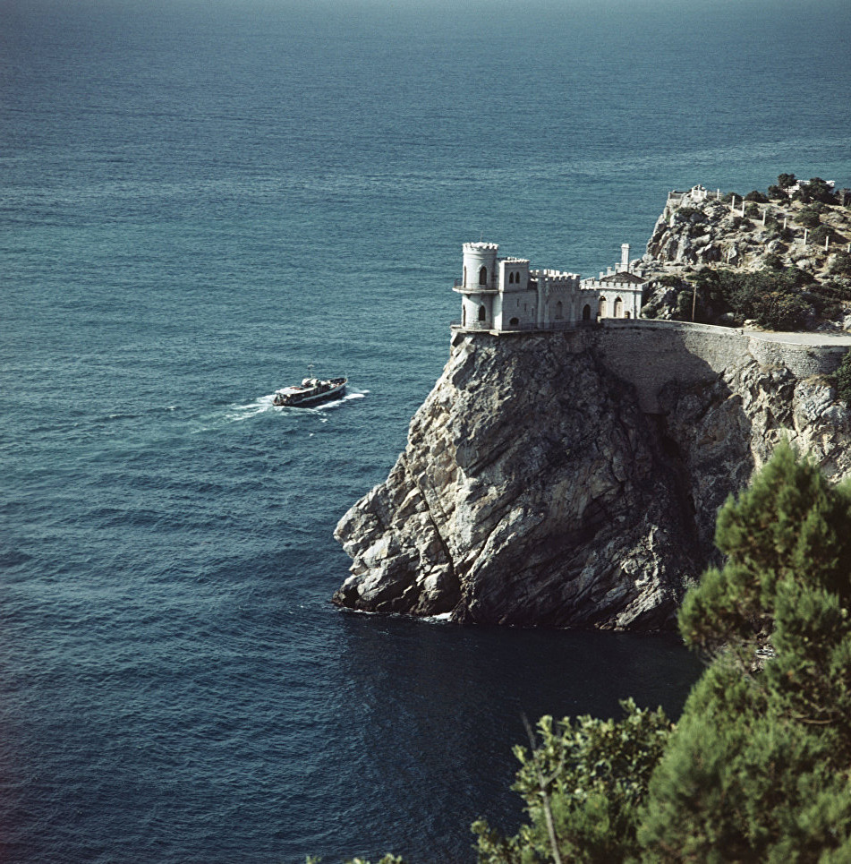 The Swallow Nest in Crimea, 1966