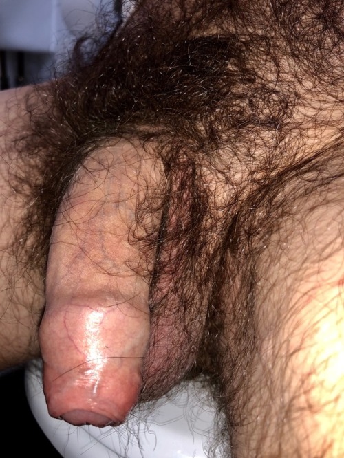 This is one gorgeous intact penis.