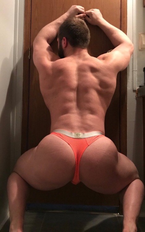 cuddlebubblebutt:Does this make my ass look fat?