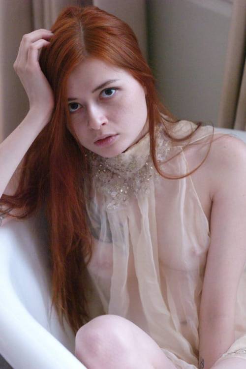 we-miss-our-ginger:Nina Sever