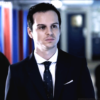 Andrew Scott Source : Moriartys suits requested by @ambientcrystals