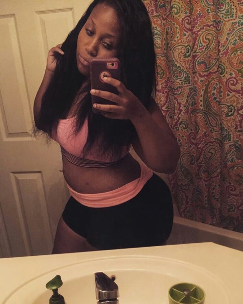 bruh-in-law:Sotempting25Thick lil rascal