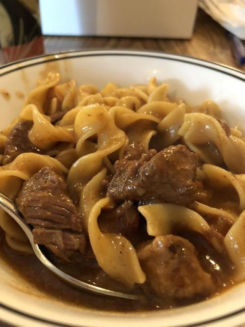 greatfoods:crockpot beef soup via reddit