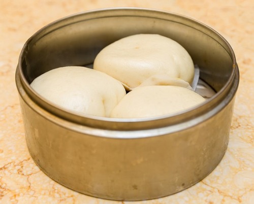 everybody-loves-to-eat:Dim SumDim sum is a style of Cantonese...