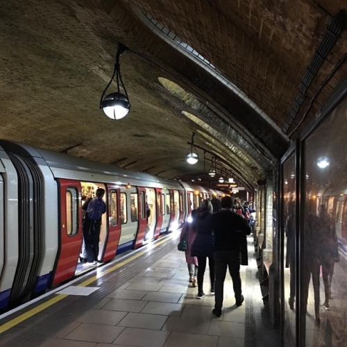 I think this was the Baker St stop… #thetube #london...