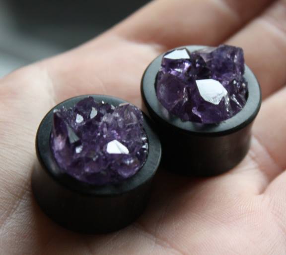 Plug Porn Ebony With Amethyst By Alternative Ear