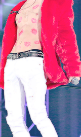 jjongbling:D-06 Jonghyun’s Birthday Countdown.♦ Body porn. ♦