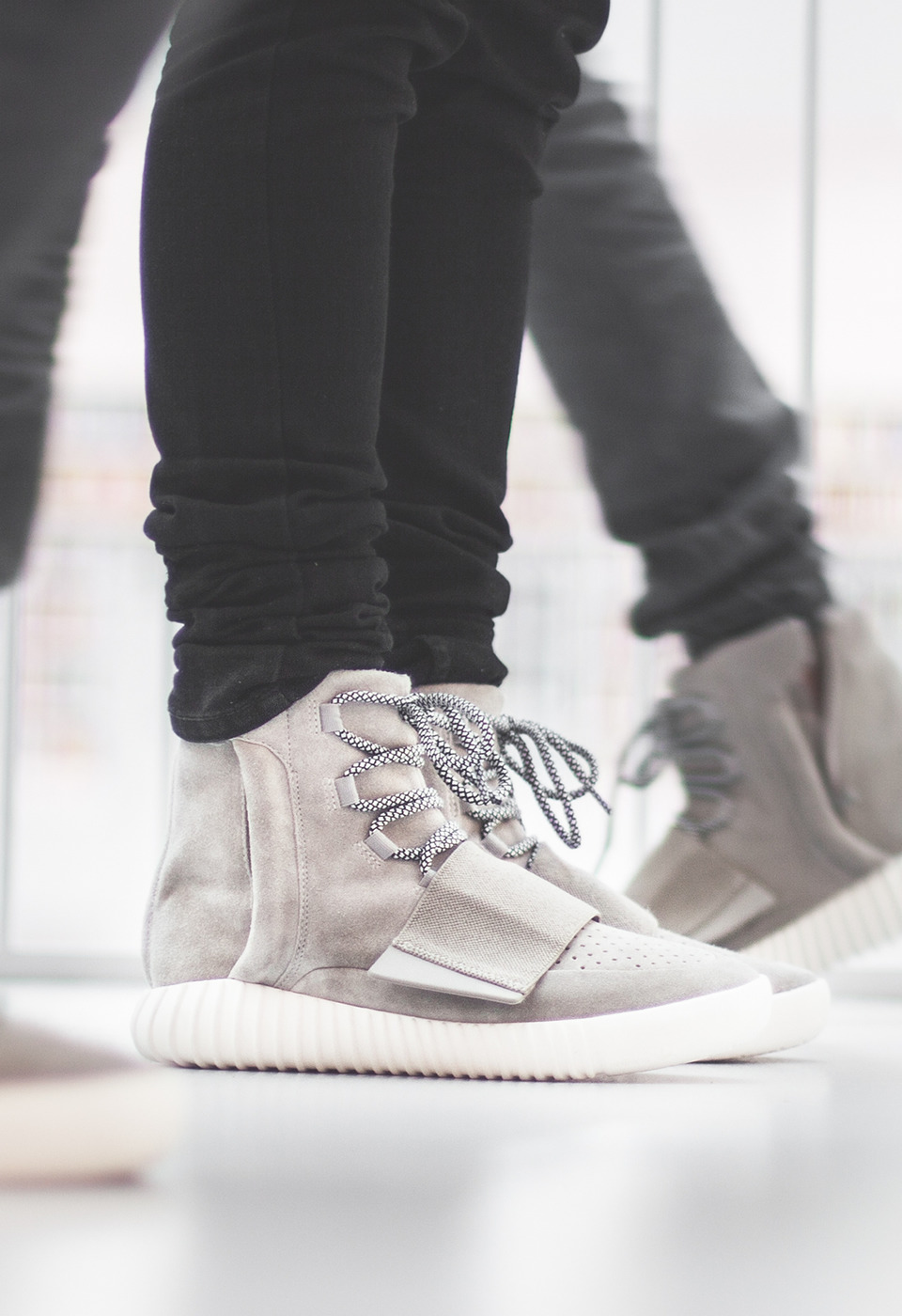 adidas yeezy 750 futbol