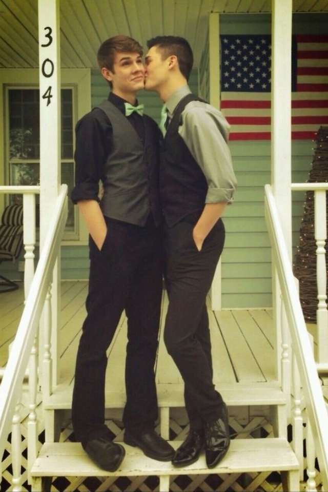 Teen Gay Couple 5