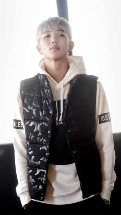 btzforeveryoung:Namjoon being smexy <3 - wallpaper setsPure...