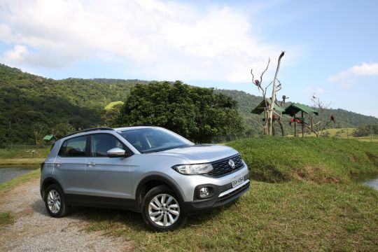 VW T-Cross 200 TSI manual