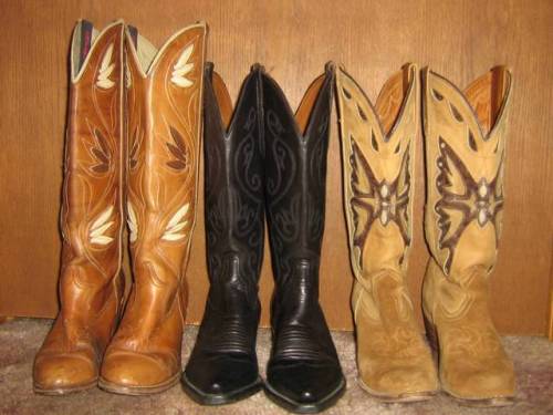 philatorythrift:vintage cowboy boots.