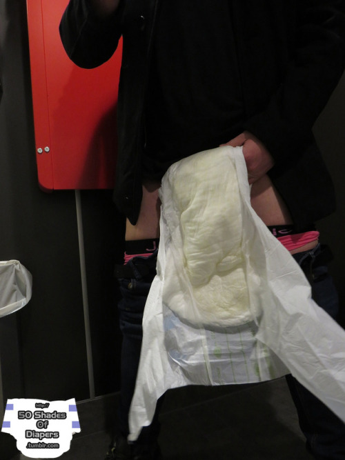 dl-jens:50shadesofdiapers:Diaperchange at a public...