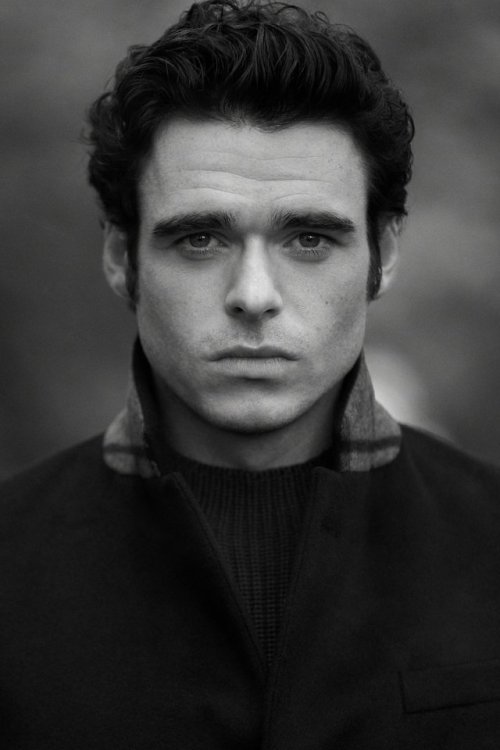 edenliaothewomb:Richard Madden, photographed by Cat Garcia for...