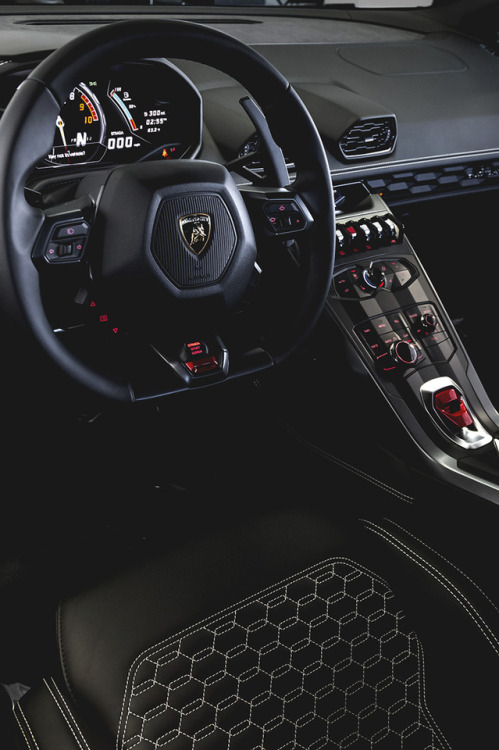 motivationsforlife:Huracan Interior by McLaren Newport Beach