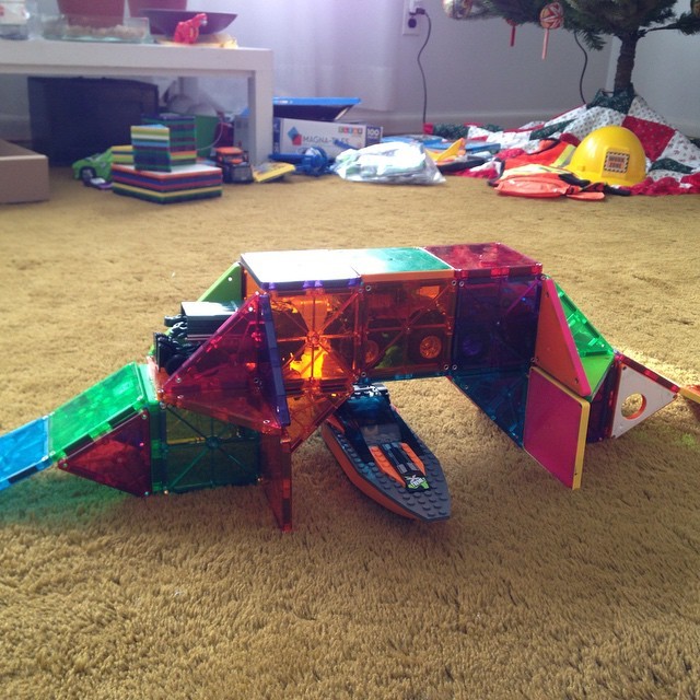 magna tiles airplane