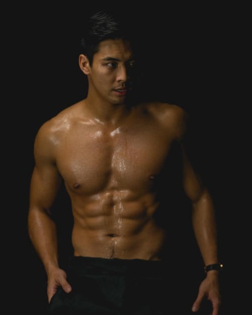 celebswhogetslepton:Yoshi Sudarso on InstagramPhoto: Jomar...