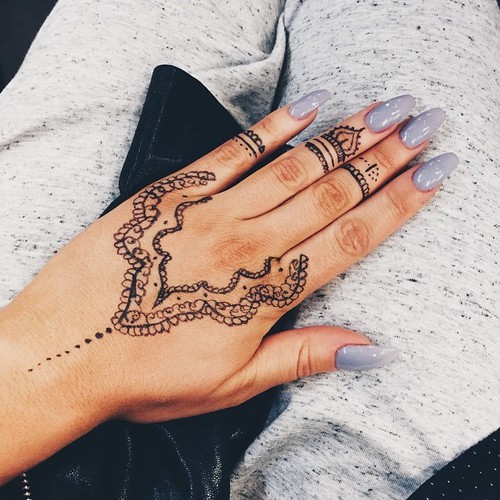  simple  henna  Tumblr 