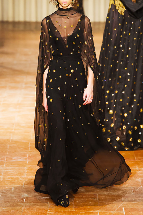 impeccable-dress:Alberta Ferretti | Fall 2017