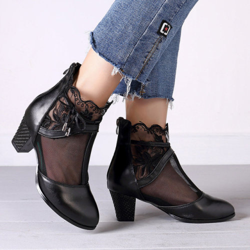 roseglam:Lace Boots (discount code: wallis15)