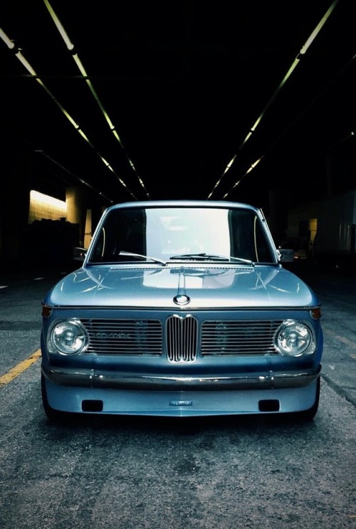 utwo:BMW 2002© schneider photo