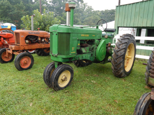 semitrckn:John Deere 70