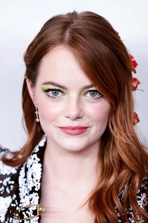 emmajstone:Emma Stone attends the opening night premiere of...