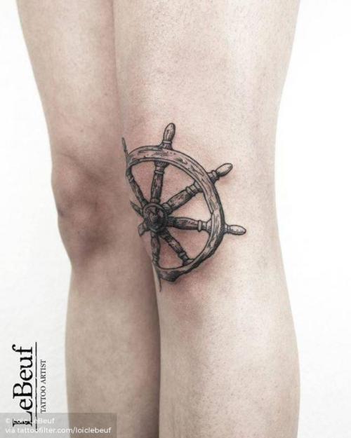 By Loïc LeBeuf, done at Grotesque Tattooing, Carouge.... shin;nautical;loiclebeuf;ship wheel;travel;facebook;blackwork;twitter;engraving;medium size