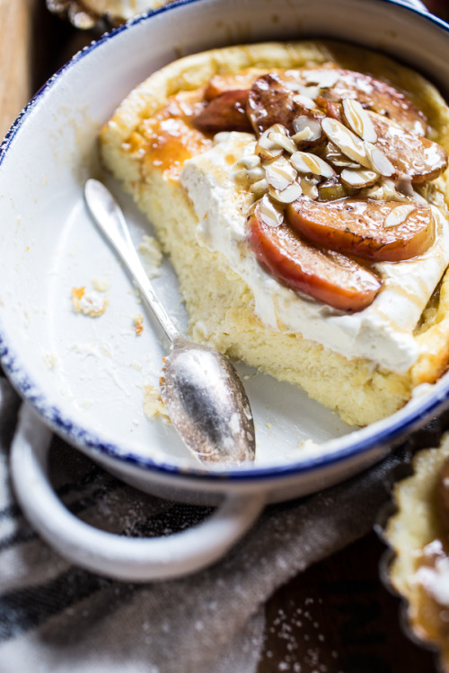 sweetoothgirl:Easy Warm Swedish Caramel Apple Cheesecake