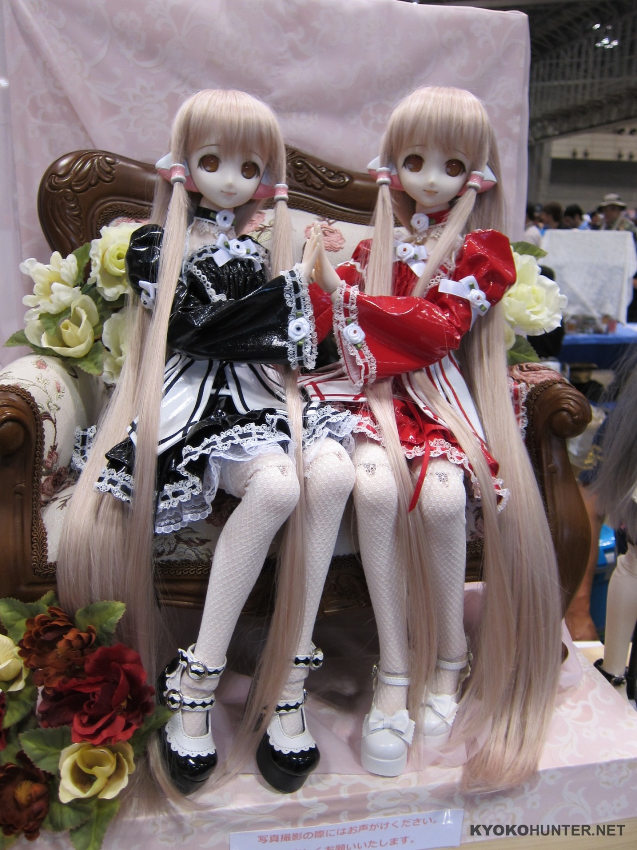 chobits statue