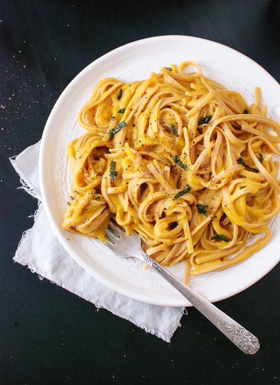 yummyvegan:
“Creamy Vegan Butternut Squash Linguine with Fried Sage Spiced and creamy (yet cream-less) butternut squash sauce tossed with whole grain linguine. Top with fried sage for a healthy, comforting main dish. Serve with salad or roasted...