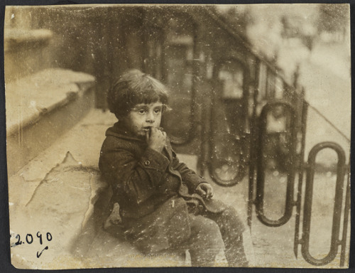 onceuponatown:New York: Child poverty. Early...