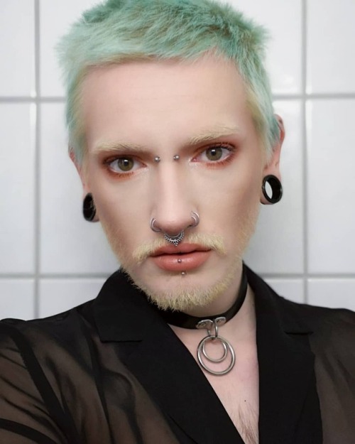 instagay instafag fagswag punkguy punkboy gaypunk alternativestyle gaygoth gothgoth altboy altguy altguys guyswithpiercings guyswithtattoos alternativegay grunge punkfashion grungefashion gothboiclique boysinmakeup bridgepiercing verticallabret mintgreenhair bleachedbrows blondegay minimalfashion scandinavianfashion gaygermany berlinfashion