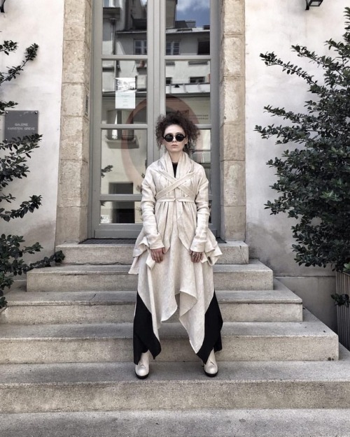 avangarddark pfw darkwear mfw avangard monochrome blackfashion avangardfashion allblack pfwss18 ss18 mfw18 avantgarde 139dec manfashionweek pfw18 black parisfashioweek18 wdh voidshoes