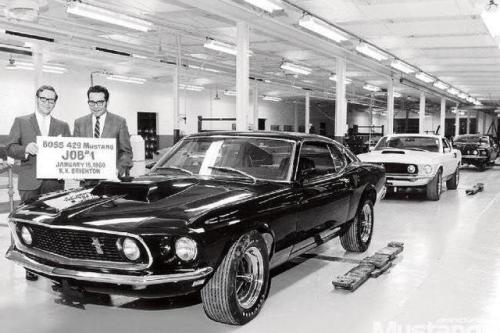 v-eight-lover:Mustang Monday; Boss 429′s rolling out…