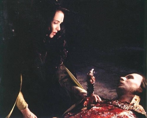 rebellebleu:Bram Stoker’s Dracula (1992)