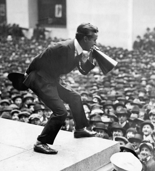 twixnmix:Charlie Chaplin, Douglas Fairbanks and Mary...