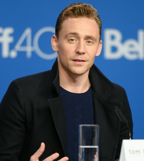 lolawashere:Tom Hiddleston at TIFF 2015, old but HQ and so damn...