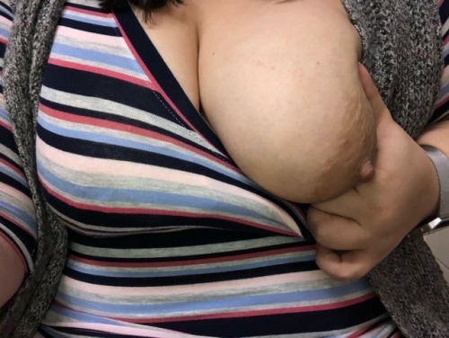 preggoalways:Boobs and stripes