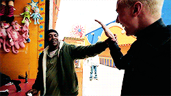 ELLIOT & BLUE - Page 4 Tumblr_inline_o1orwfY5SO1rifr4k_250