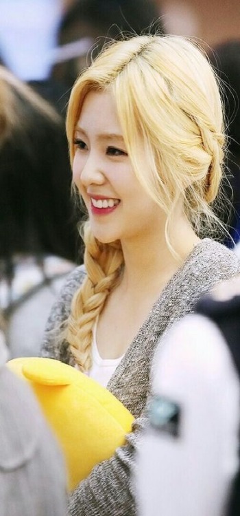 blonde irene | Tumblr