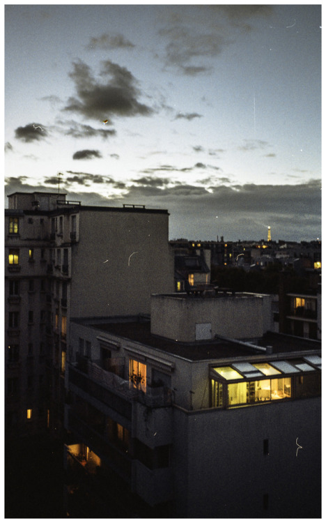 valentinduciel:Human lights, Paris ⚡️FacebookInstagram