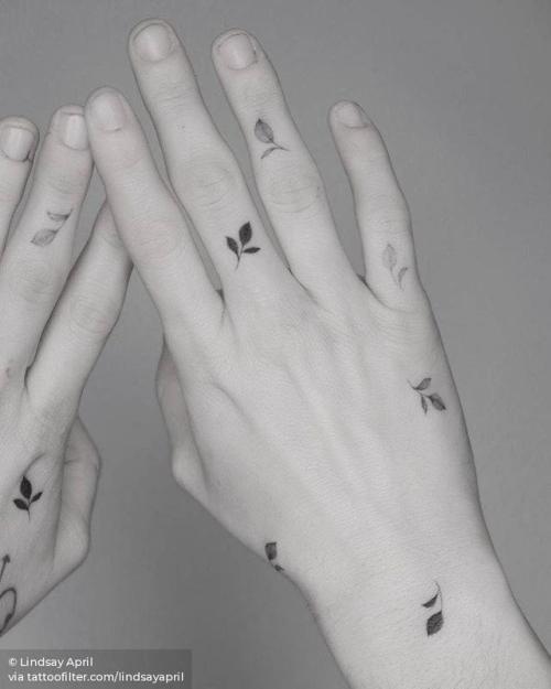 15 Adorable Leaf Tattoos On Wrist  Tattoo Designs  TattoosBagcom