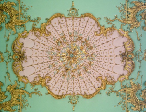 day-and-moonlightdreaming:Ceilings in pastel from the 18th...