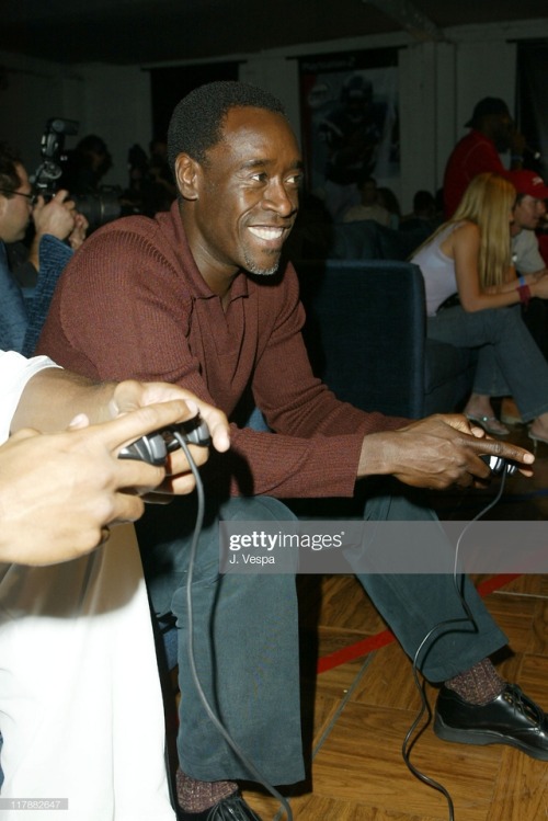 celebgames:Don Cheadle plays NBA ShootOut 2004 during...